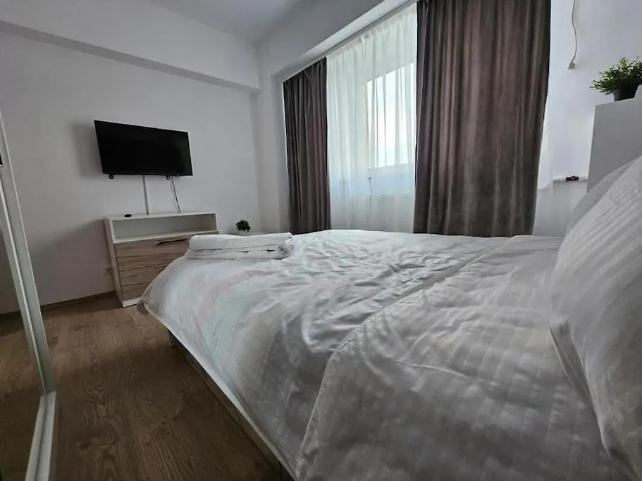 Ultra Central Luxury 3Br 2Bath Apt & Amazing Views Bukareszt Apartament