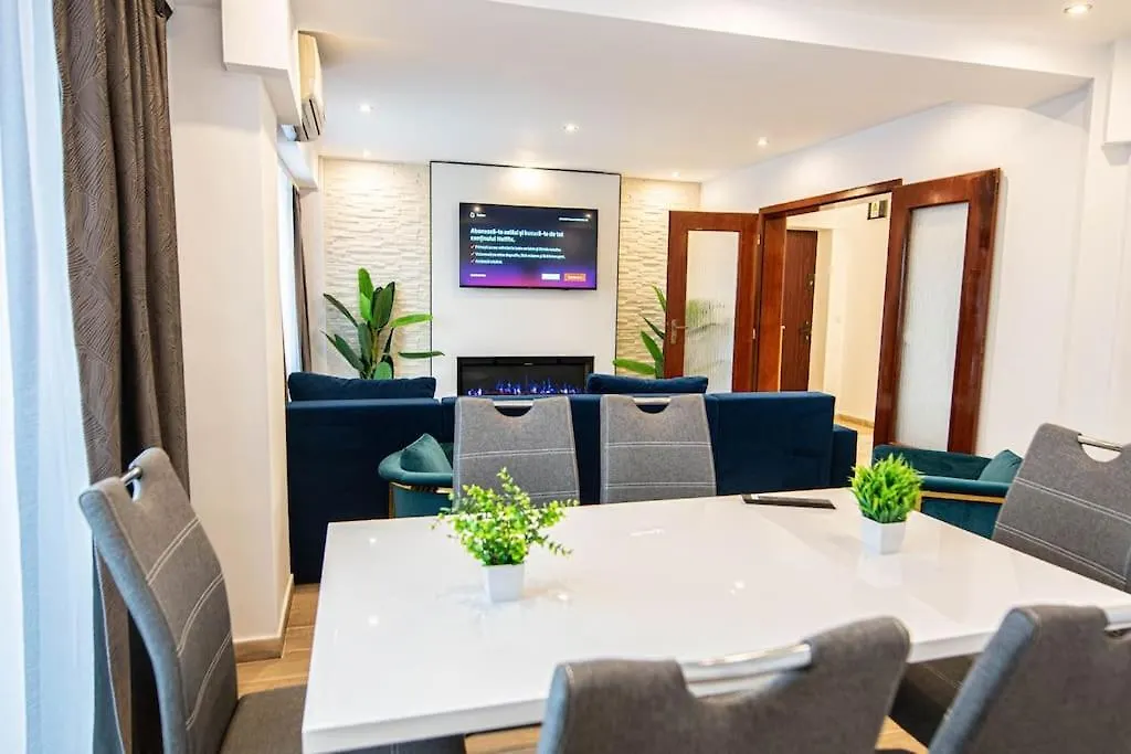 Ultra Central Luxury 3Br 2Bath Apt & Amazing Views Bukareszt Apartament